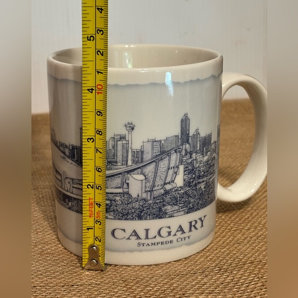 Starbucks | Calgary Architecture Design | Ceramic Travel Large Mug 2007 Canada - Picture 6 of 11